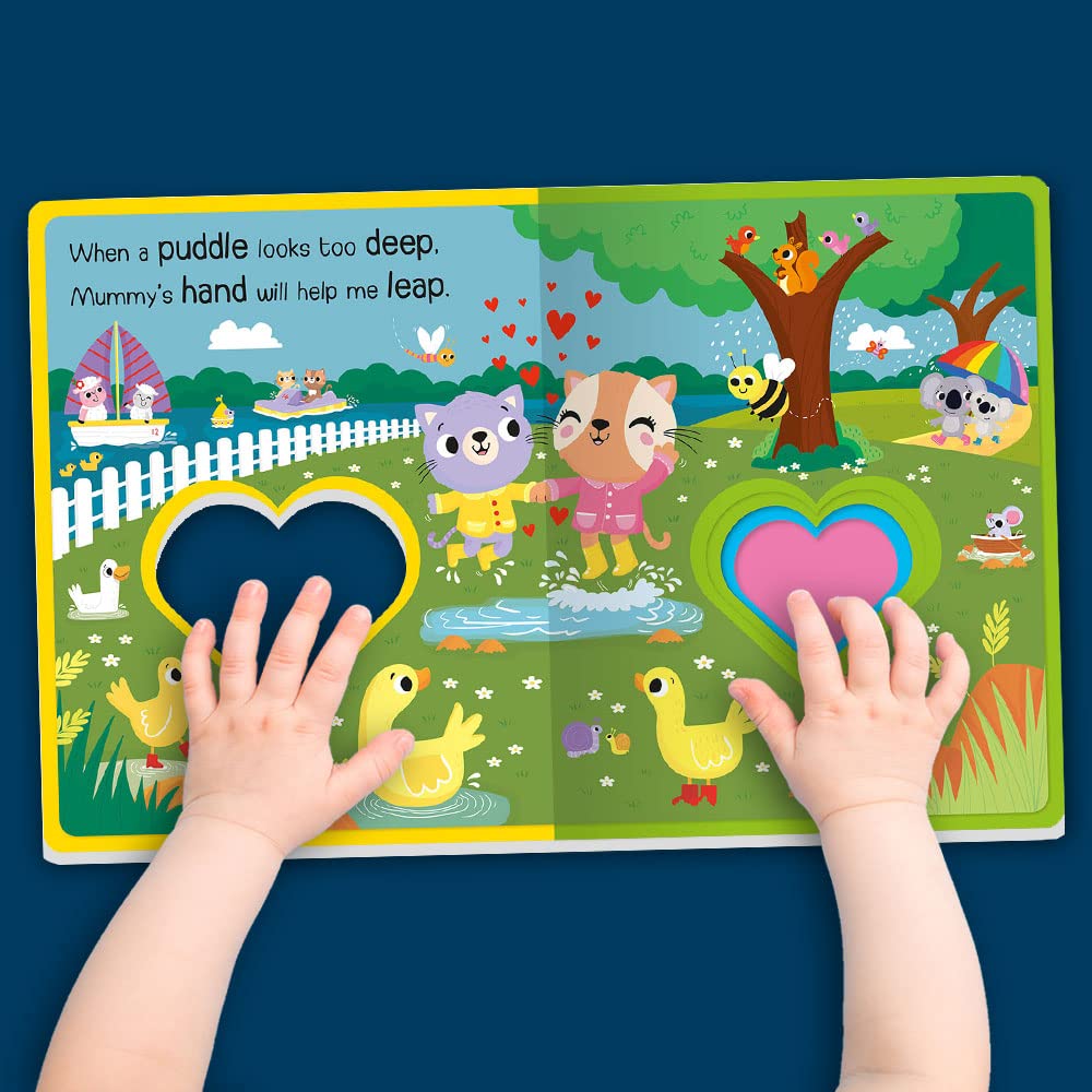 Mummy Loves Me (Heartfelt - Felt Board Book)